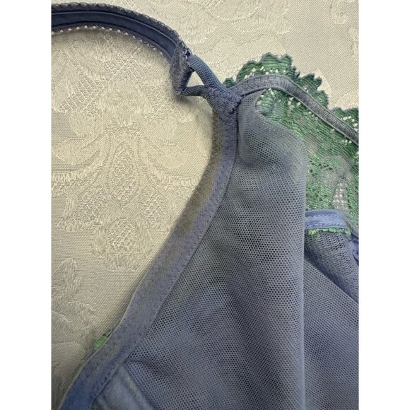 Wacoal Size 34DD Embrace Lace Underwire Bra Sheer 65191 Purple Green Stained - Picture 3 of 8